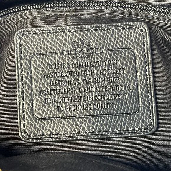 COACH Christie Crossgrain Leather Carryall Shoulder Bag in Black - Preowned - Picture 7 of 15